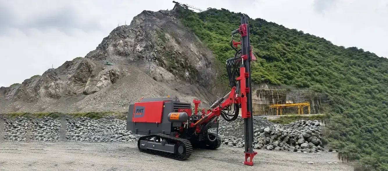 FMT 125HCD hydraulic crawler drill